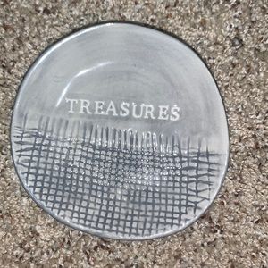 Demdaco “Treasures” Jewelry/Trinket Dish